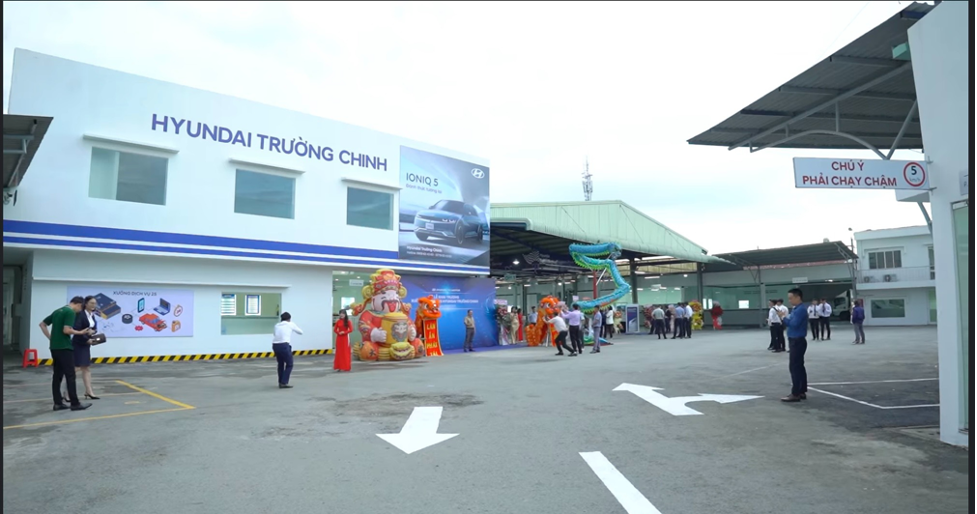 Mừng khai trương đại lý Hyundai Trường Chinh – Tiêu chuẩn 2S